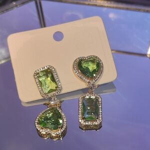 Elegant Green and Silver Heart Earrings